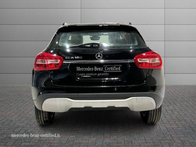 MERCEDES-BENZ GLA 180 Business Navi