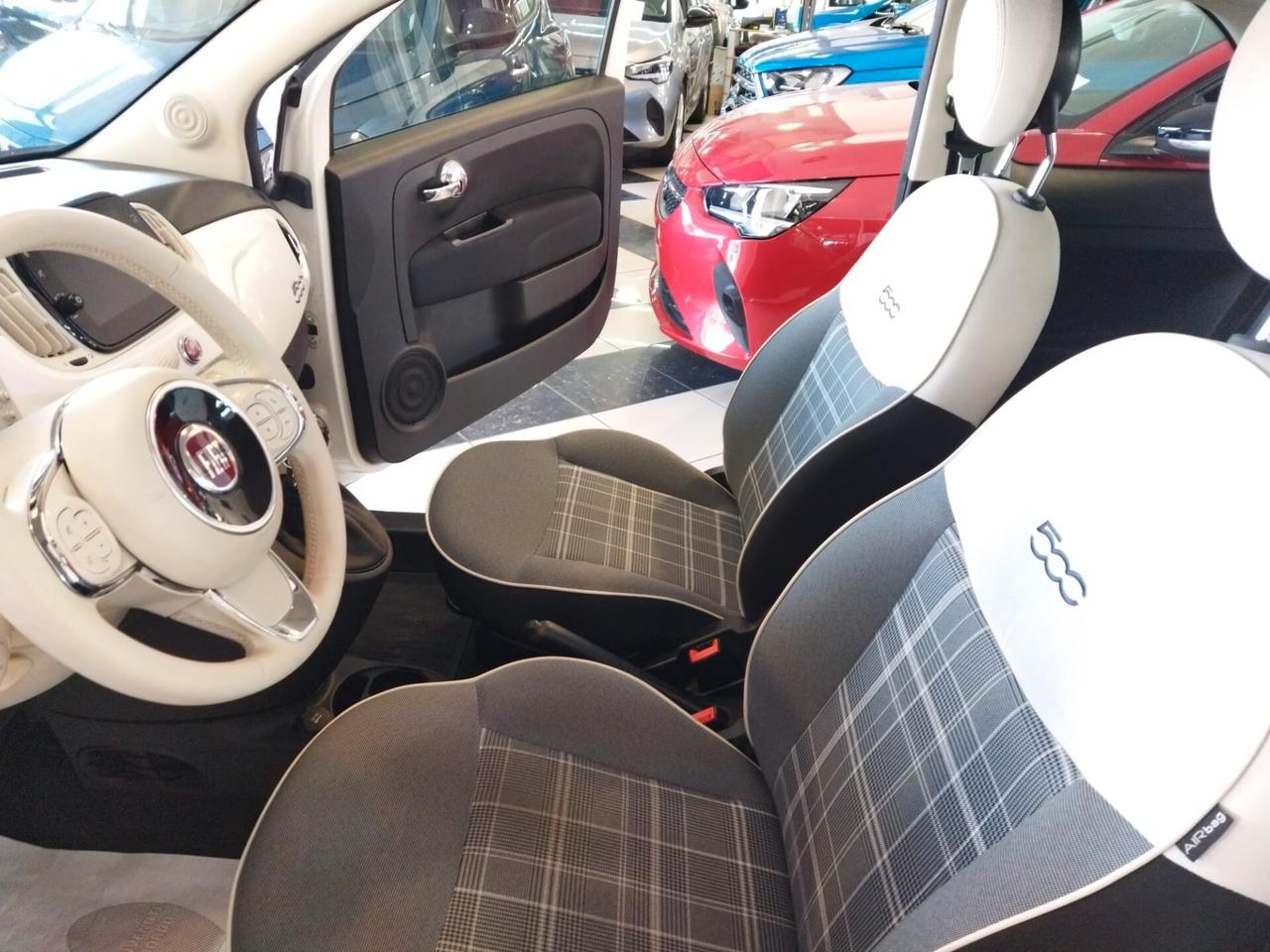 Fiat 500 1.0 Hybrid 70 cv Lounge