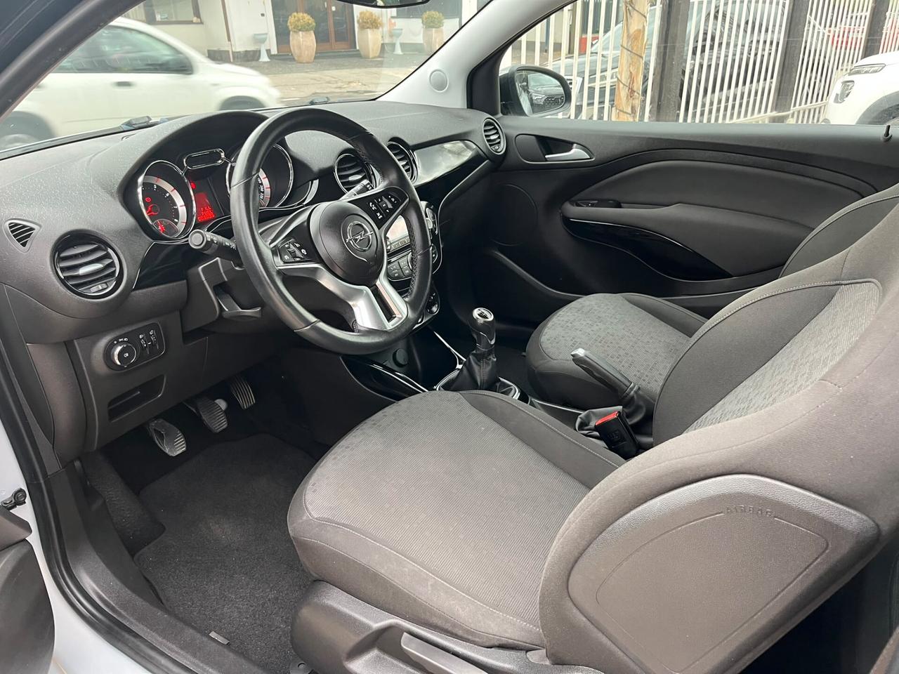Opel Adam 1.2 70 CV 2015