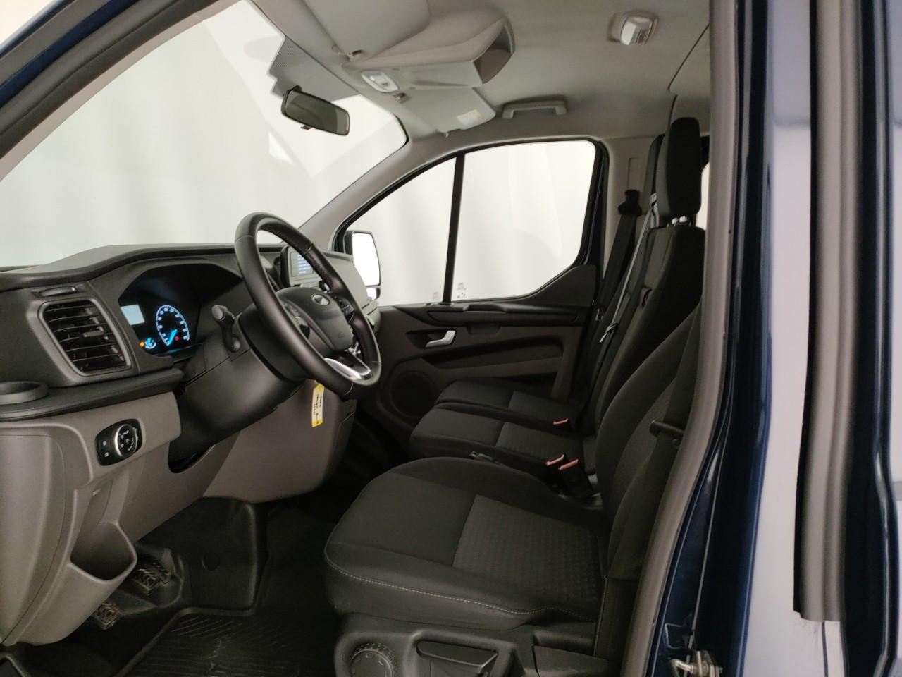 FORD Transit Custom 320 2.0 tdci 130cv Titanium d.cab L2H1 M1 (+IVA)