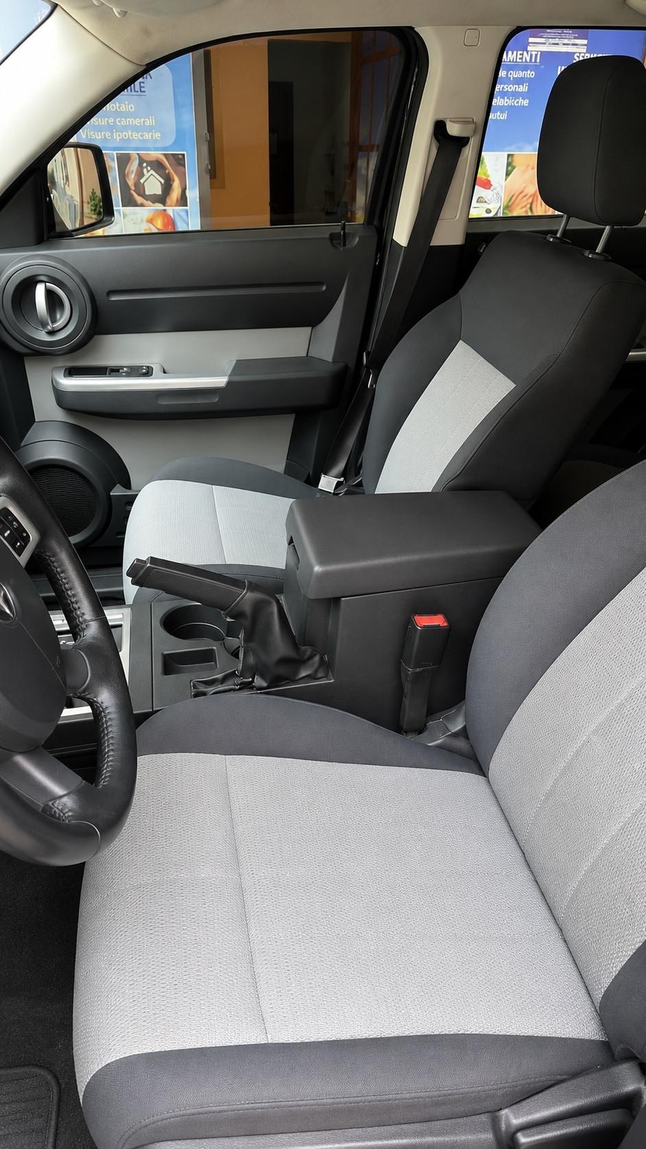 Dodge Nitro 2.8 CRD SXT 4WD BLACK EDITION