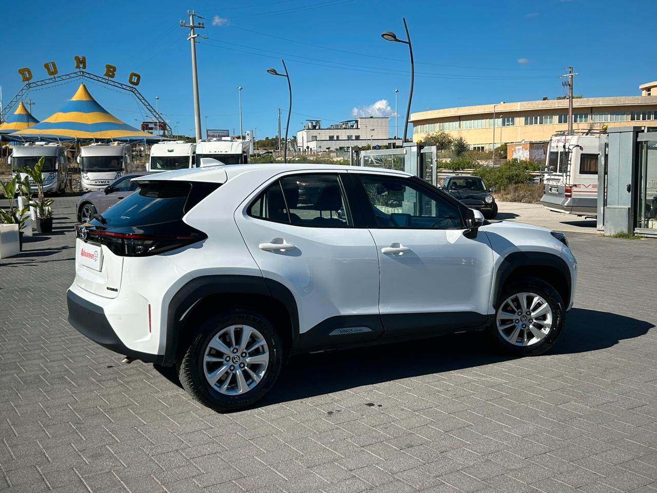 Toyota Yaris Cross 1.5h Business fwd 116cv e-cvt