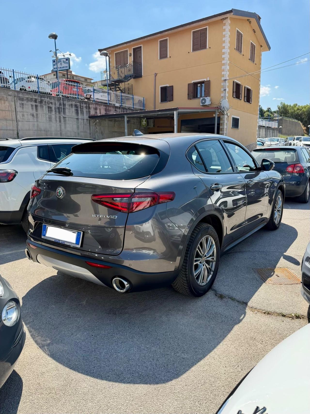 Alfa Romeo Stelvio 2.2 Turbodiesel 190 CV Q4 2022