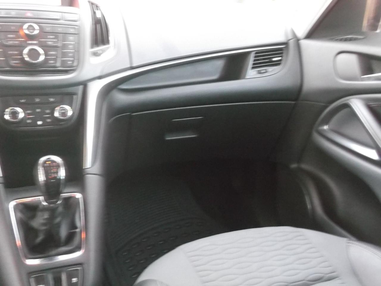 Opel Zafira 1.6 Turbo Metano 7P. Full 2013