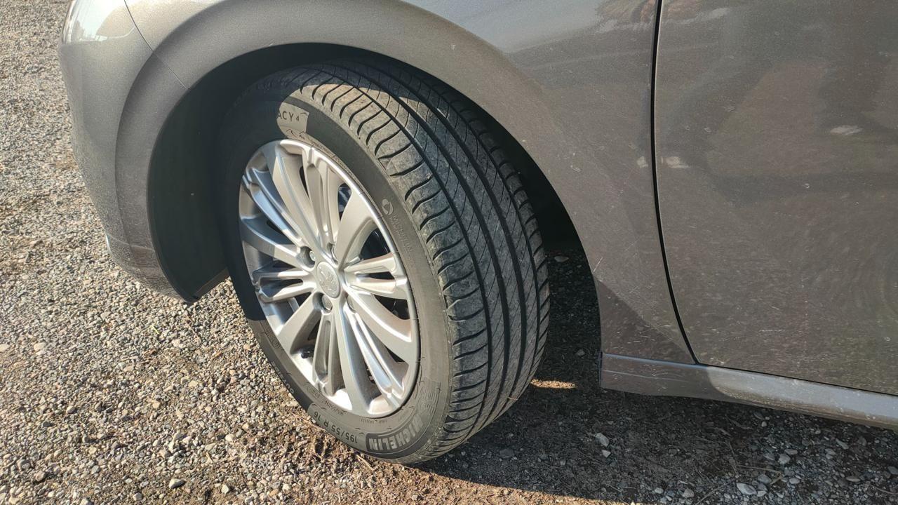 Peugeot 208 1.2 82CV BENZINA 5 porte Allure 58000KM