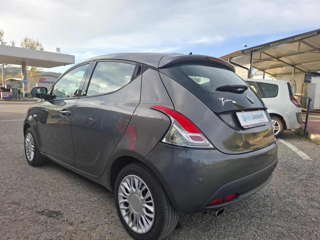 Lancia Ypsilon 1.2 69 CV Platinum