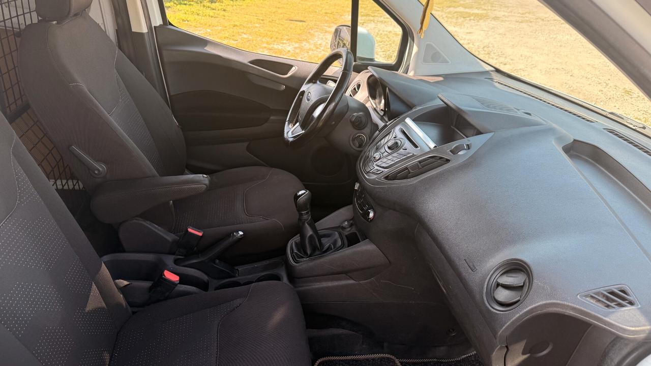 FORD TRANSIT COURIER TREND