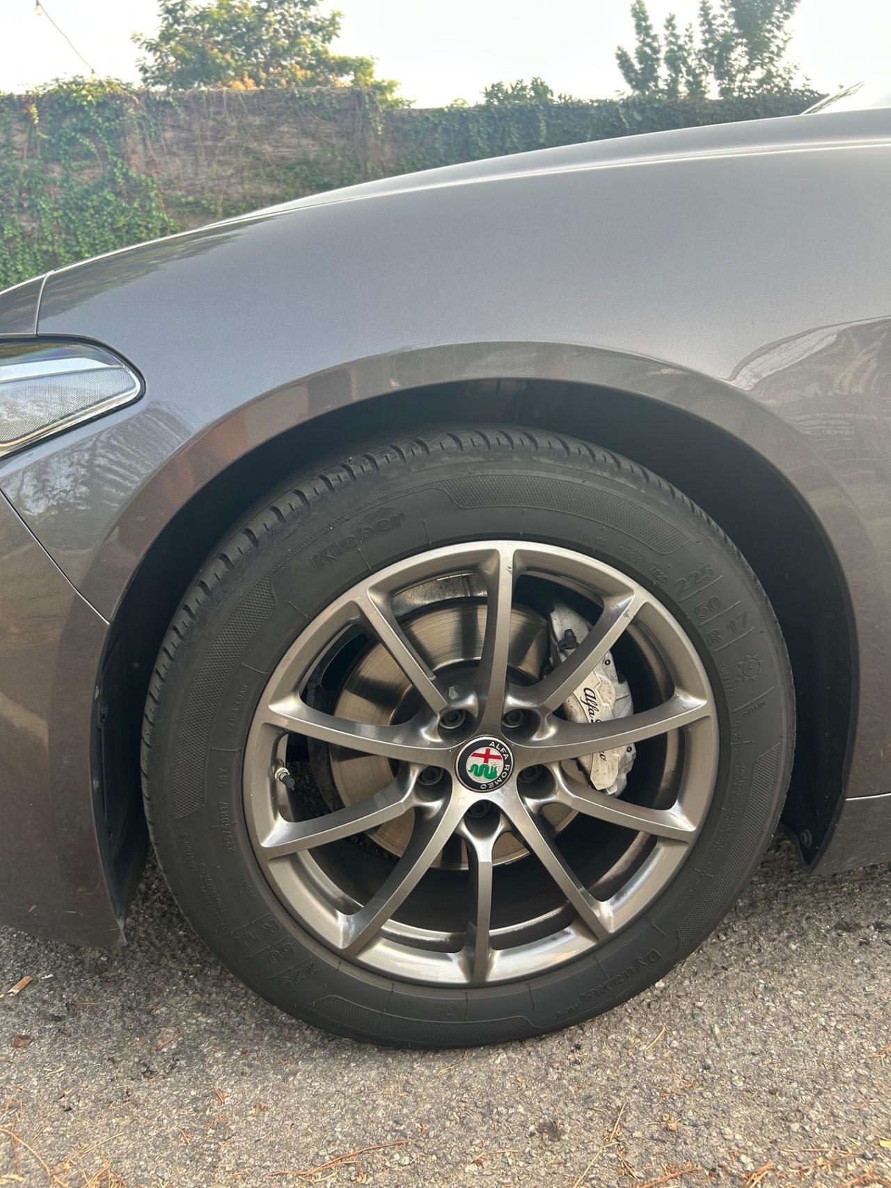 Alfa Romeo Giulia 2.2 Turbodiesel 160 CV AT8 Executive