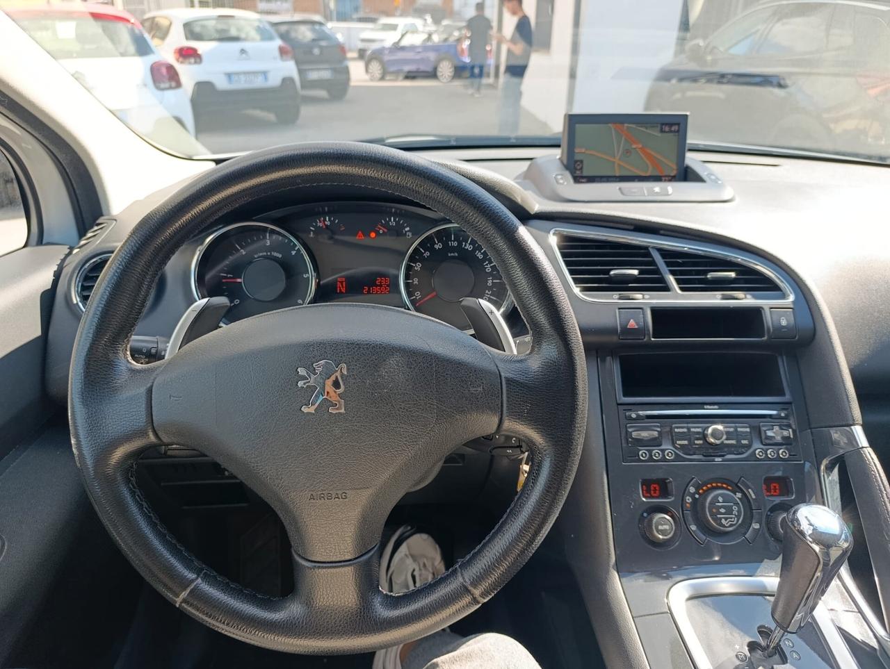 Peugeot 3008 1.6 e-HDi 112CV cambio robotizzato S.&S. Business