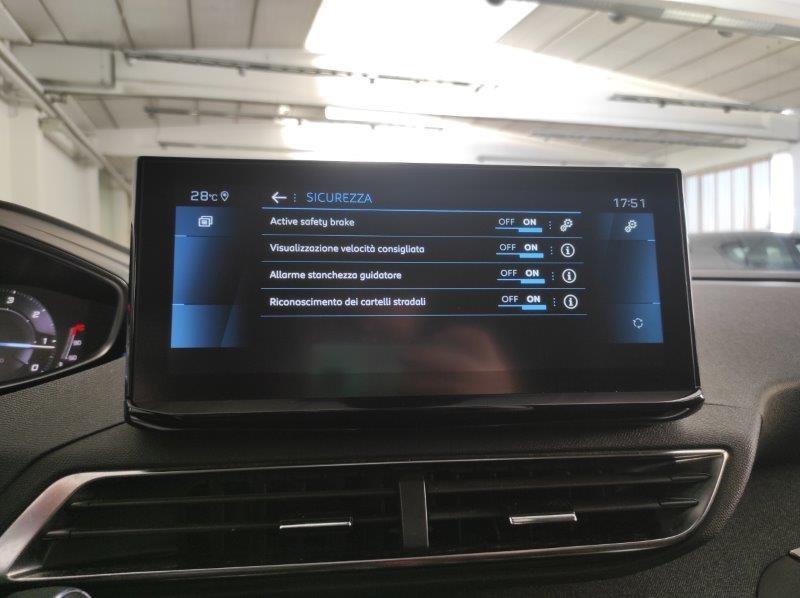 PEUGEOT 3008 2ª serie - 3008 BlueHDi 130 S&S EAT8 Allure Pack