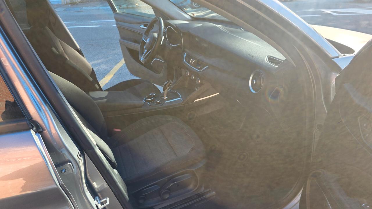 Alfa Romeo Stelvio 2.2 Turbodiesel 190 CV AT8 Q4 Business
