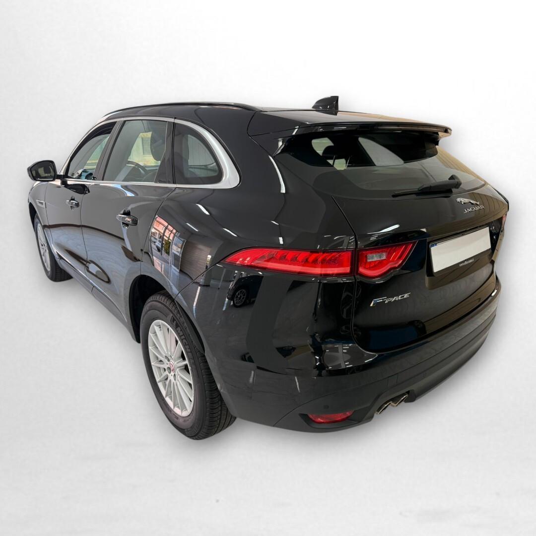 Jaguar F-Pace 2.0 D 180 CV AWD aut. Pure