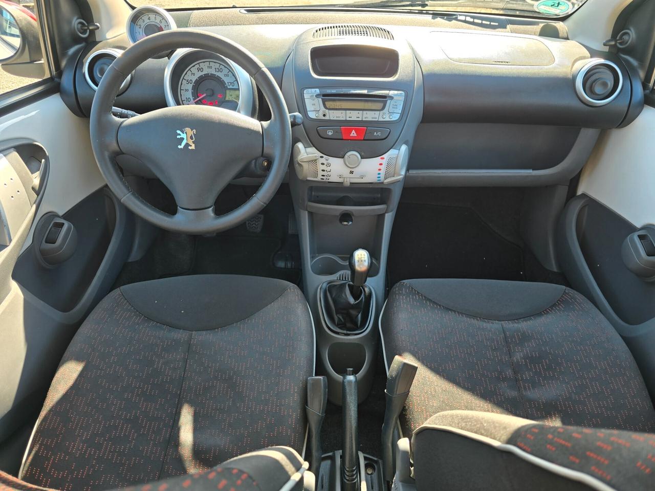 Peugeot 107 1.0 68CV 5p. Sweet Years