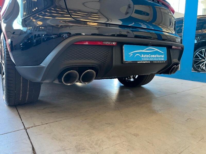 PORSCHE Macan 2.0 T