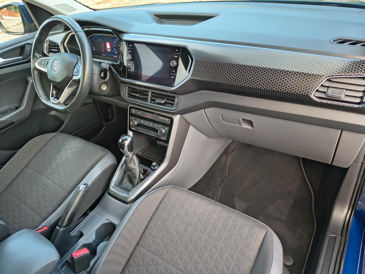 VOLKSWAGEN T-CROSS 1.6 TDI ADVANCED 126.000 KM