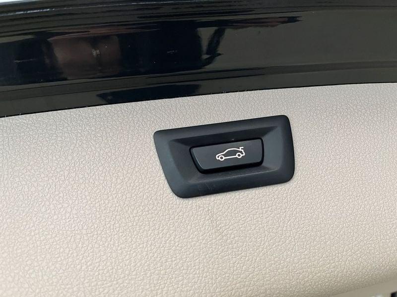 BMW Serie 3 BMW 320D Touring automatica XDRIVE