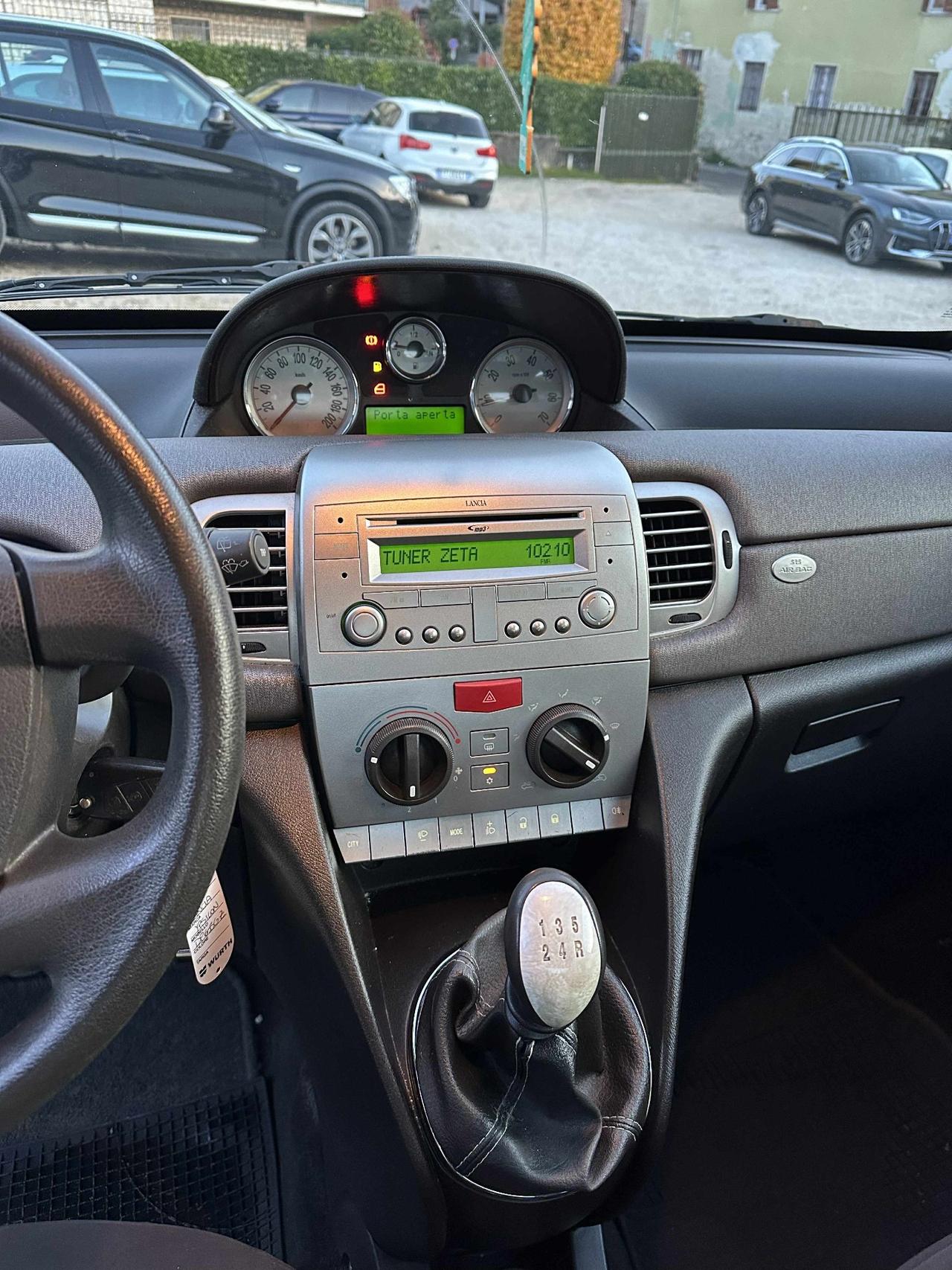 Lancia YPSILON 1.2 NEOPAT KMCERT