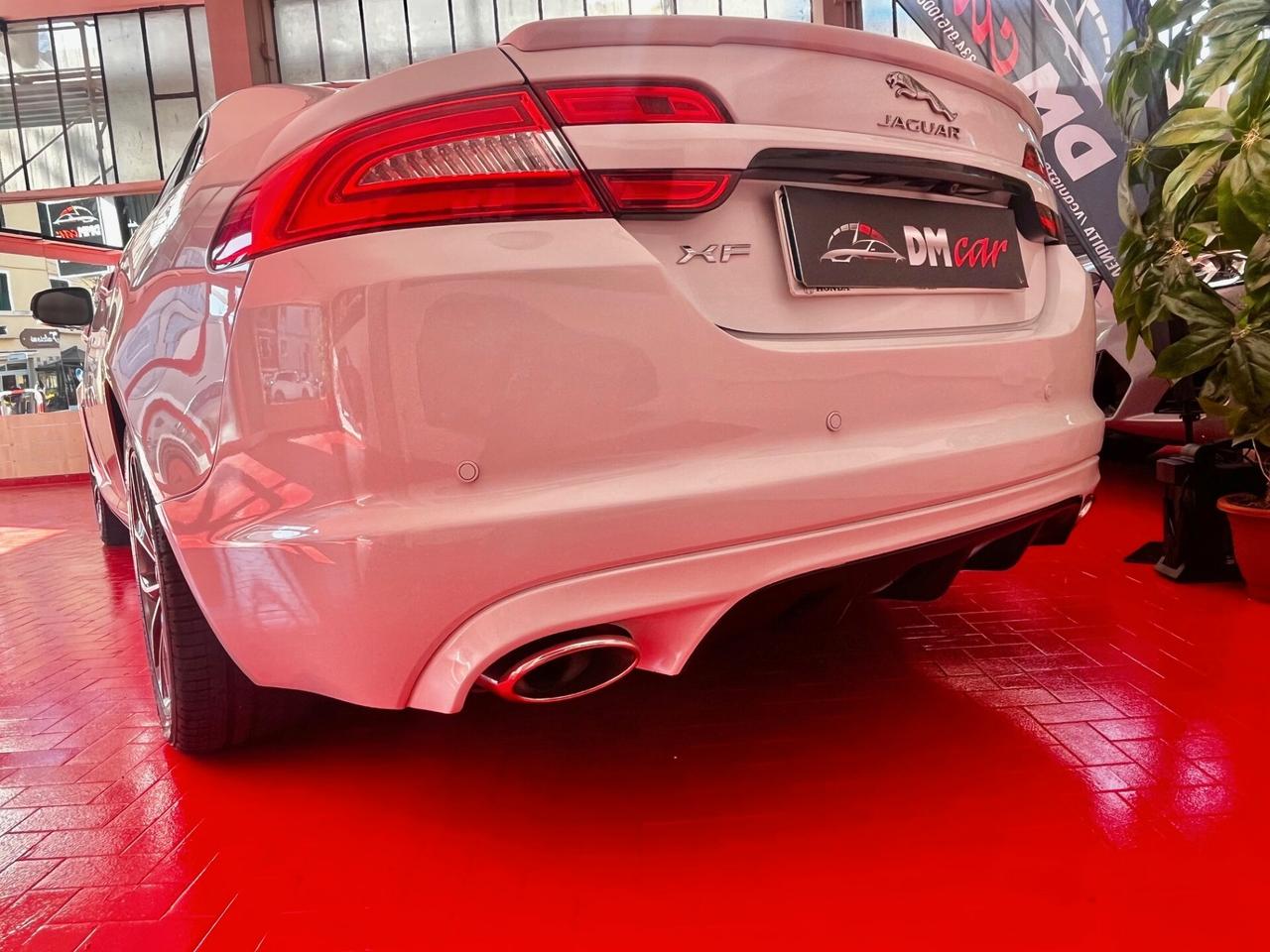 JAGUAR XF 2,2 D LUXURY 190CV PELLE TOTALE NAVIGATORE CERCHI CAMBIO AUTOMATICO