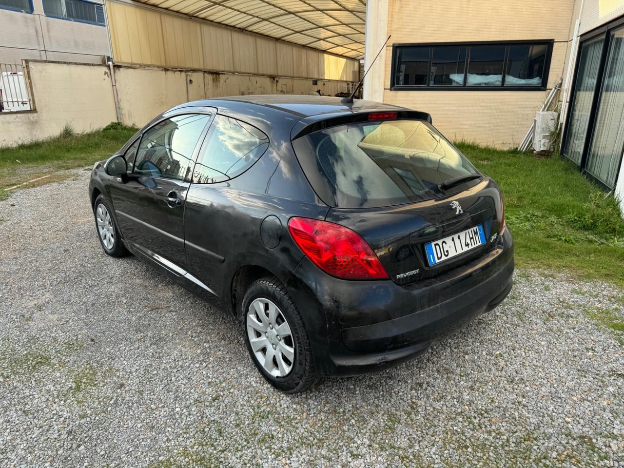 Peugeot 207 1.4 HDi -SOLO 136.000 KM-