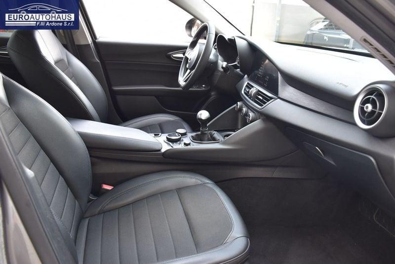 Alfa Romeo Giulia 2.2 Turbodiesel 180 CV Super