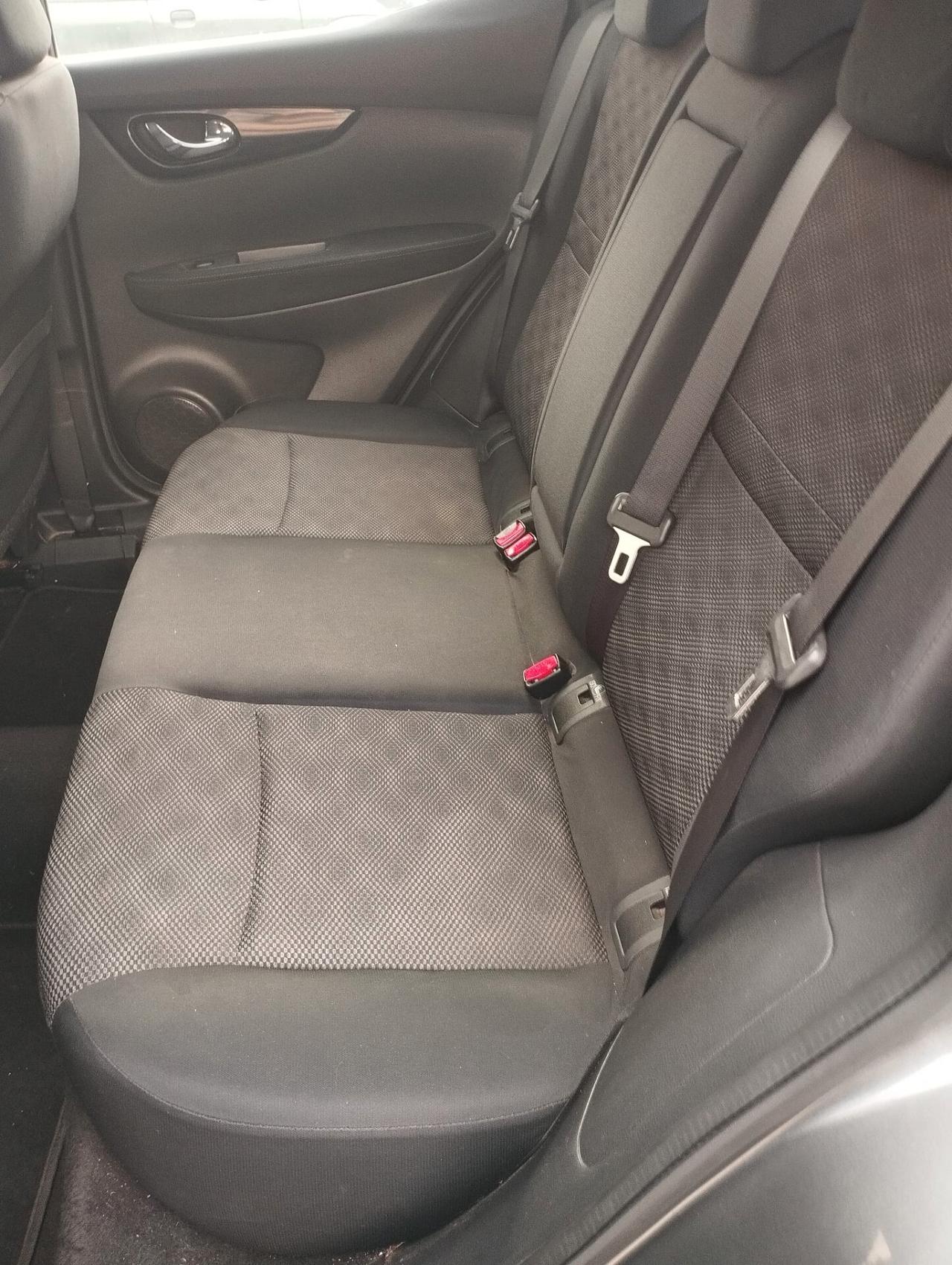 Nissan Qashqai 1.6 dCi DPF Tekna