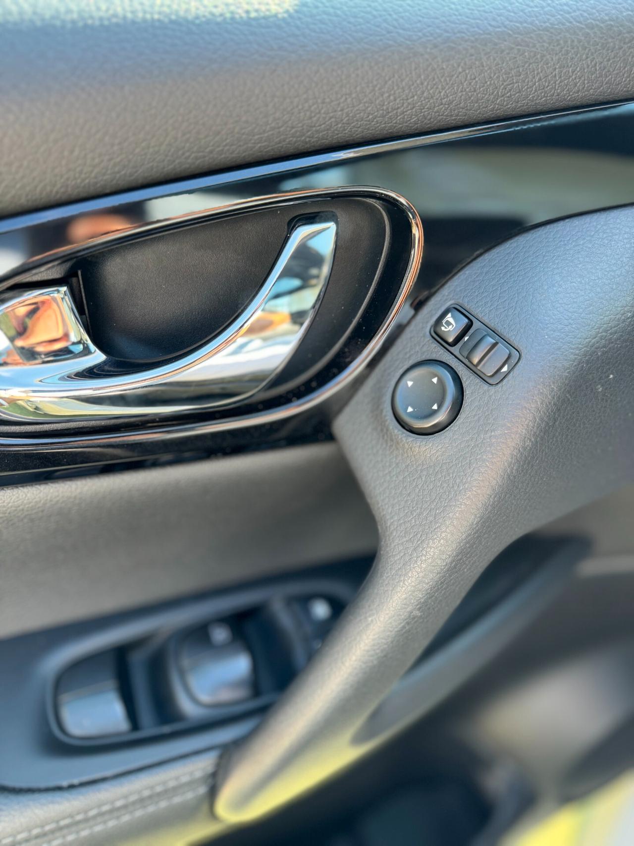 Nissan Qashqai 1.5 dCi Tekna | TETTO PANORAMICO