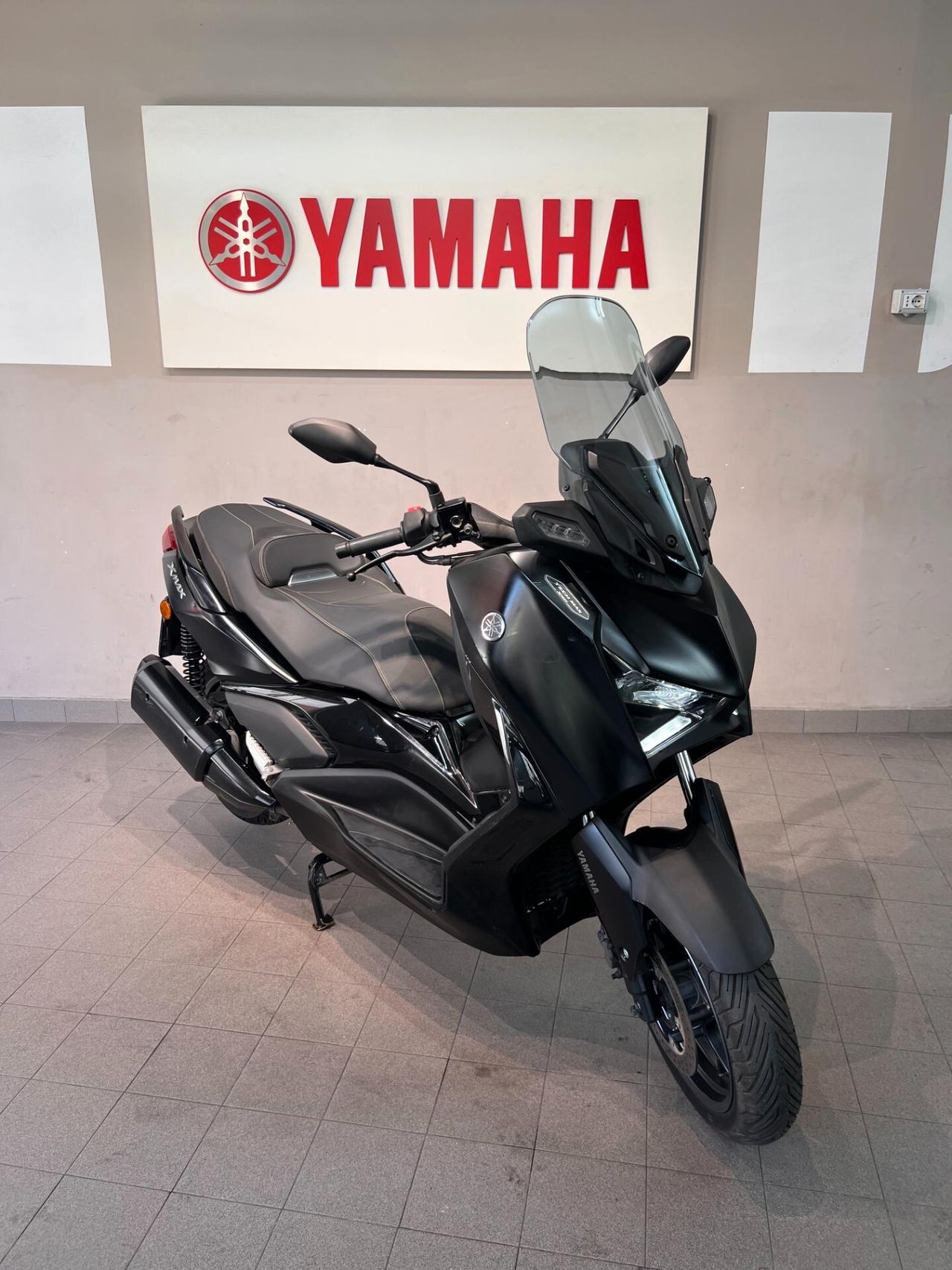 Yamaha X-Max 300 300SP MDNM6 TECH BLACK
