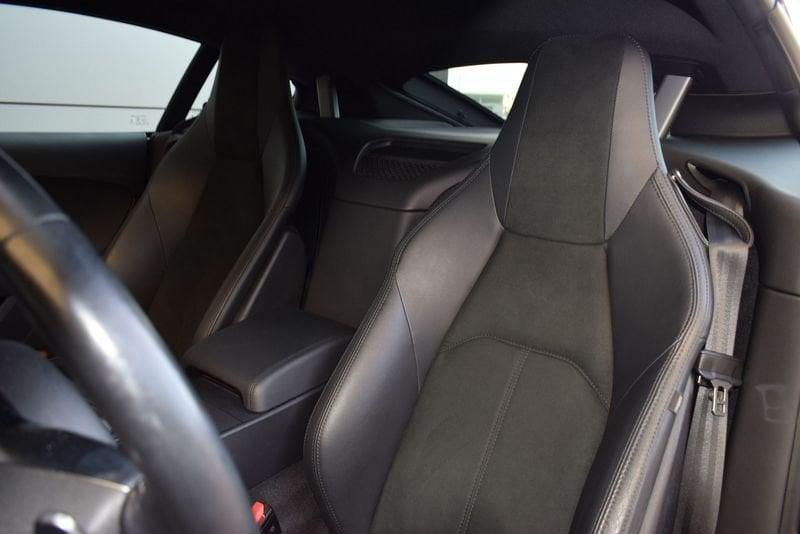 Jaguar F-Type 2.0 P300CV RWD AUTO R-Dynamic IVA ESPOSTA