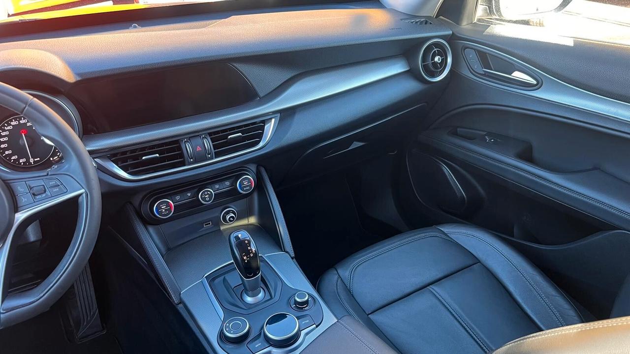 Alfa Romeo Stelvio 2.2 Turbodiesel 210 CV AT8 Q4 Executive