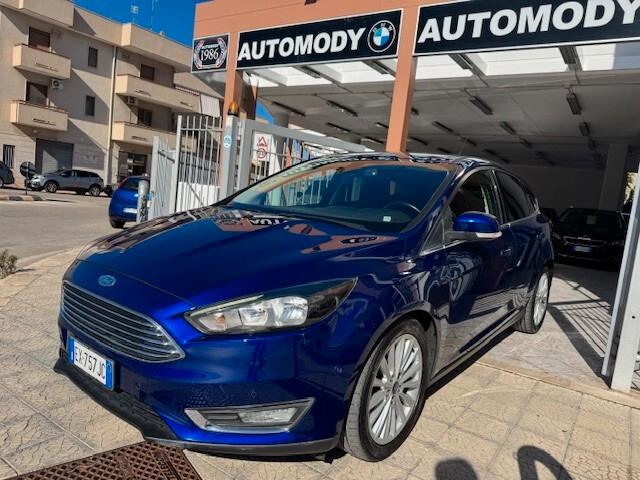 Ford Focus 1.5 TDCi 120 CV Titanium Navi-Tel-Wifi