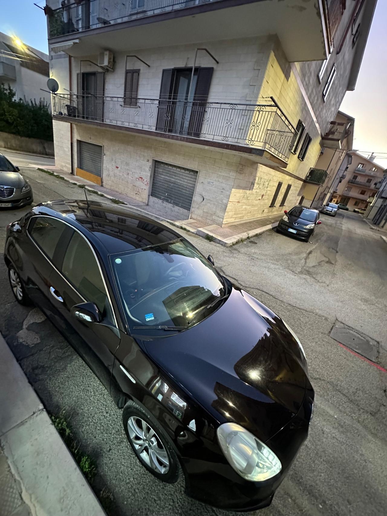 Alfa Romeo Giulietta 1.6 JTDm-2 105 CV Distinctive