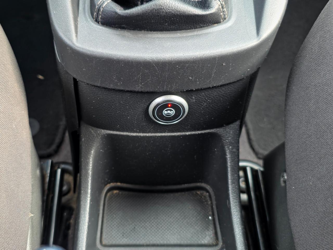 Ford Ka 1.2 Ti-VCT 85 CV Ultimate Color GPL E6B Manuale NEO 2018