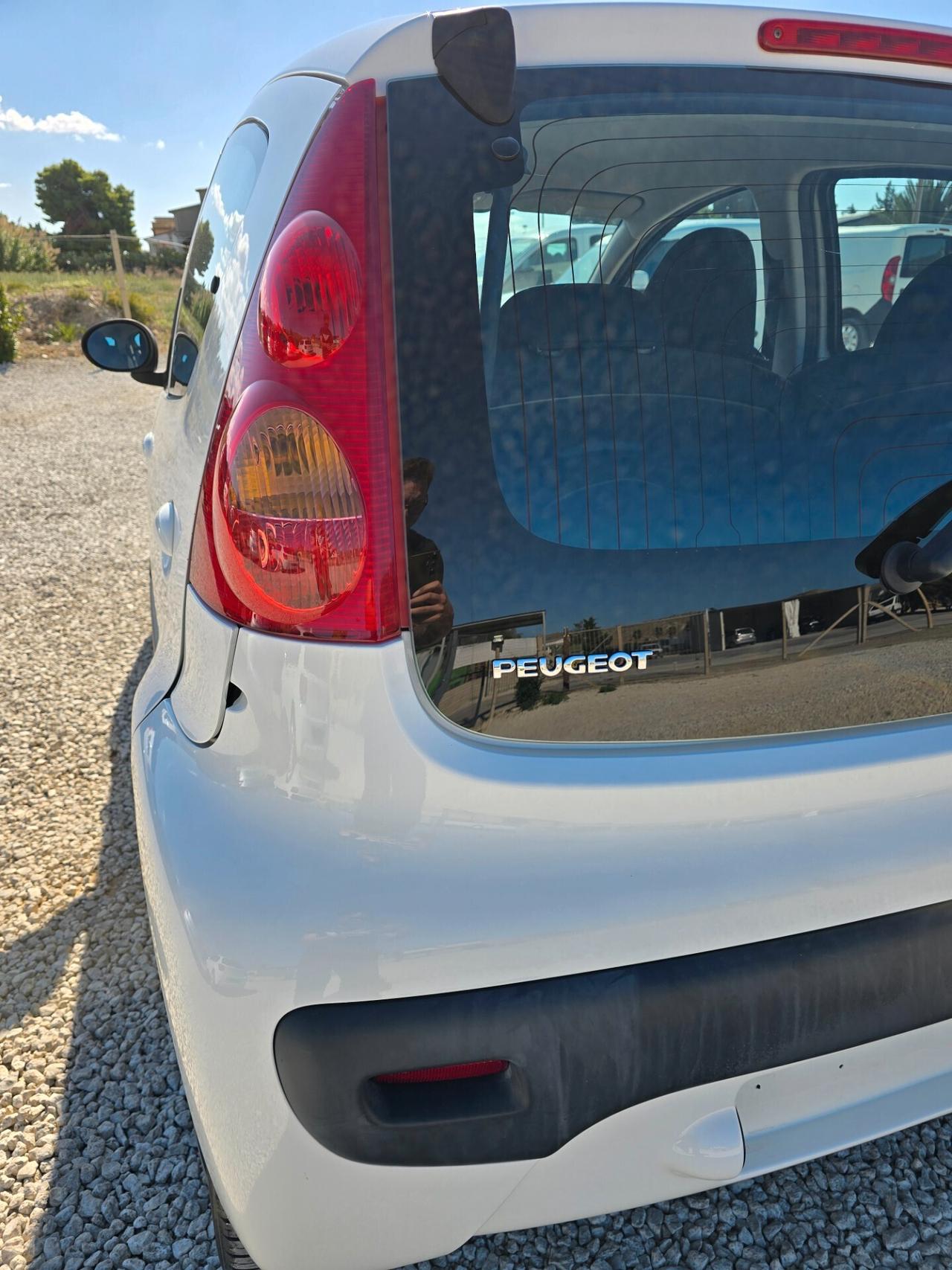 Peugeot 107 1.0 68CV 5p. Sweet Years