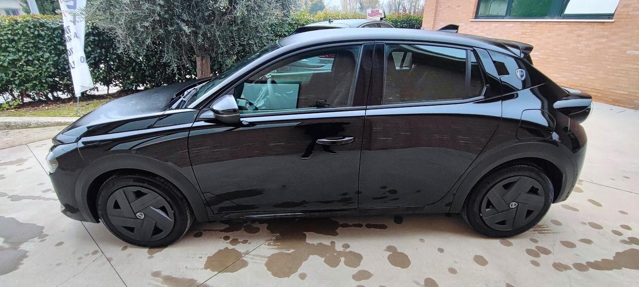 Lancia Ypsilon Hybrid e-DCT LX