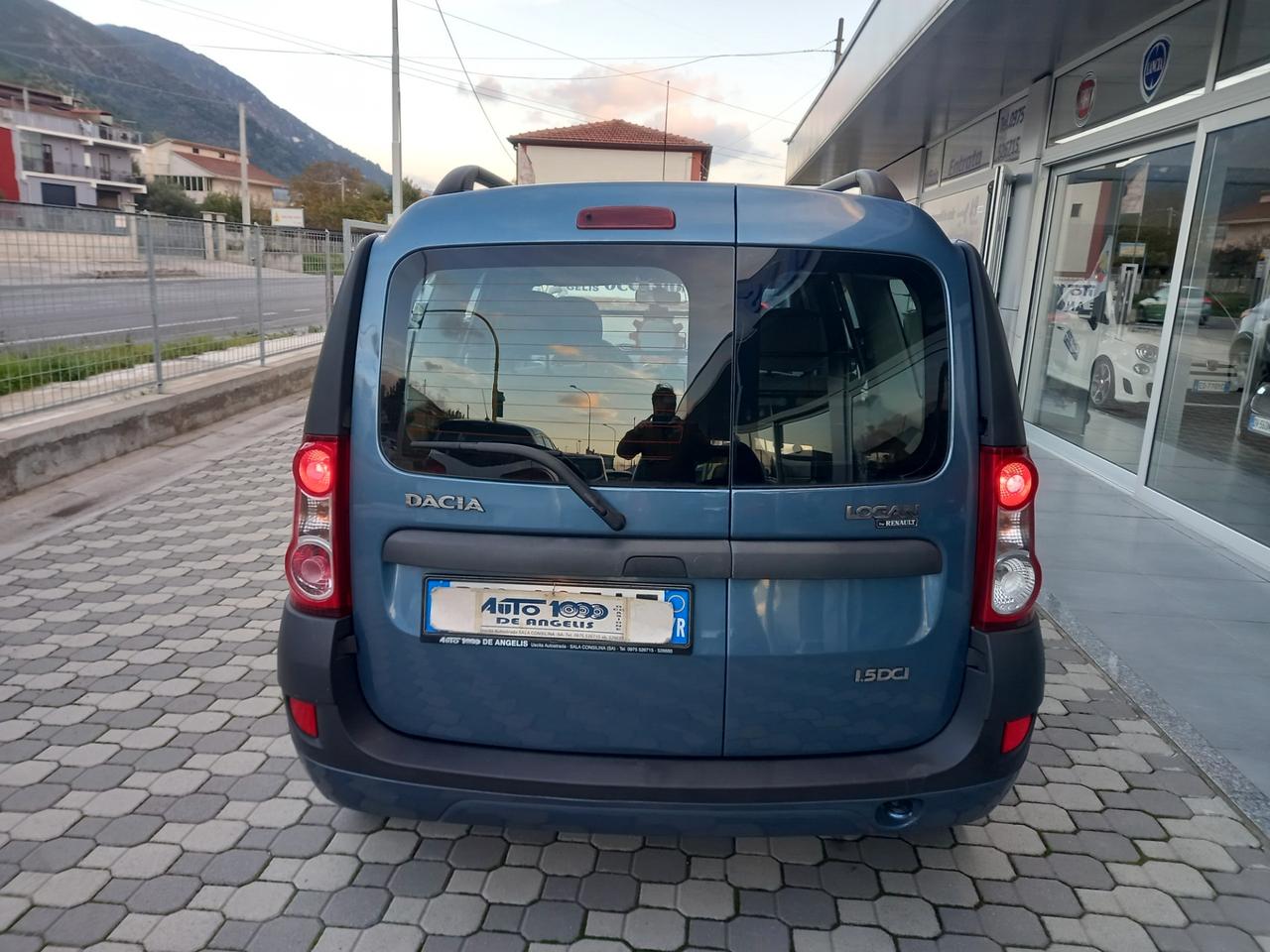 Dacia Logan MCV 1.5 dci Laureatee AUTOCARRO N1 "IVA ESPOSTA"