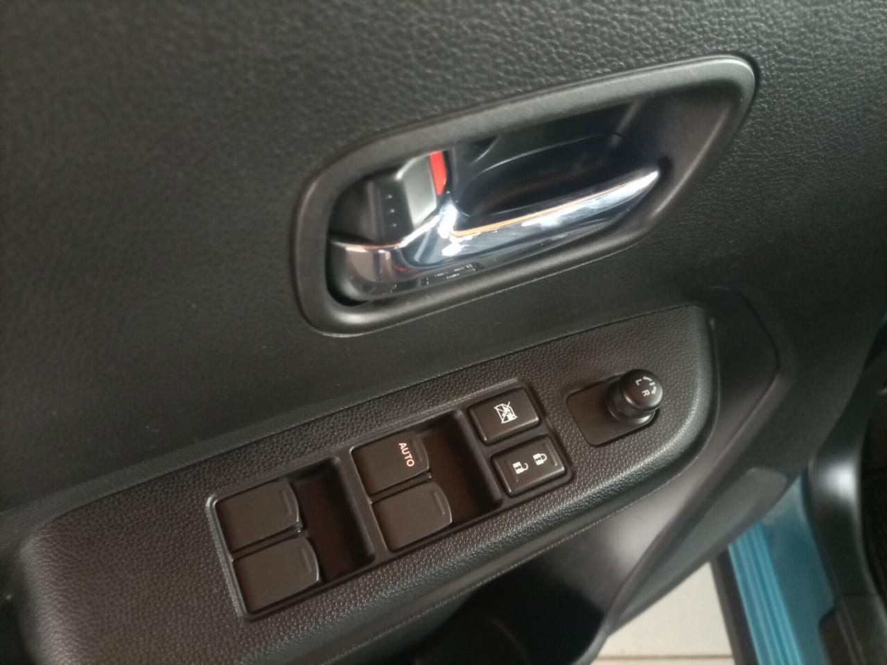 Suzuki Ignis 1.2 Hybrid Top - bianco tetto nero