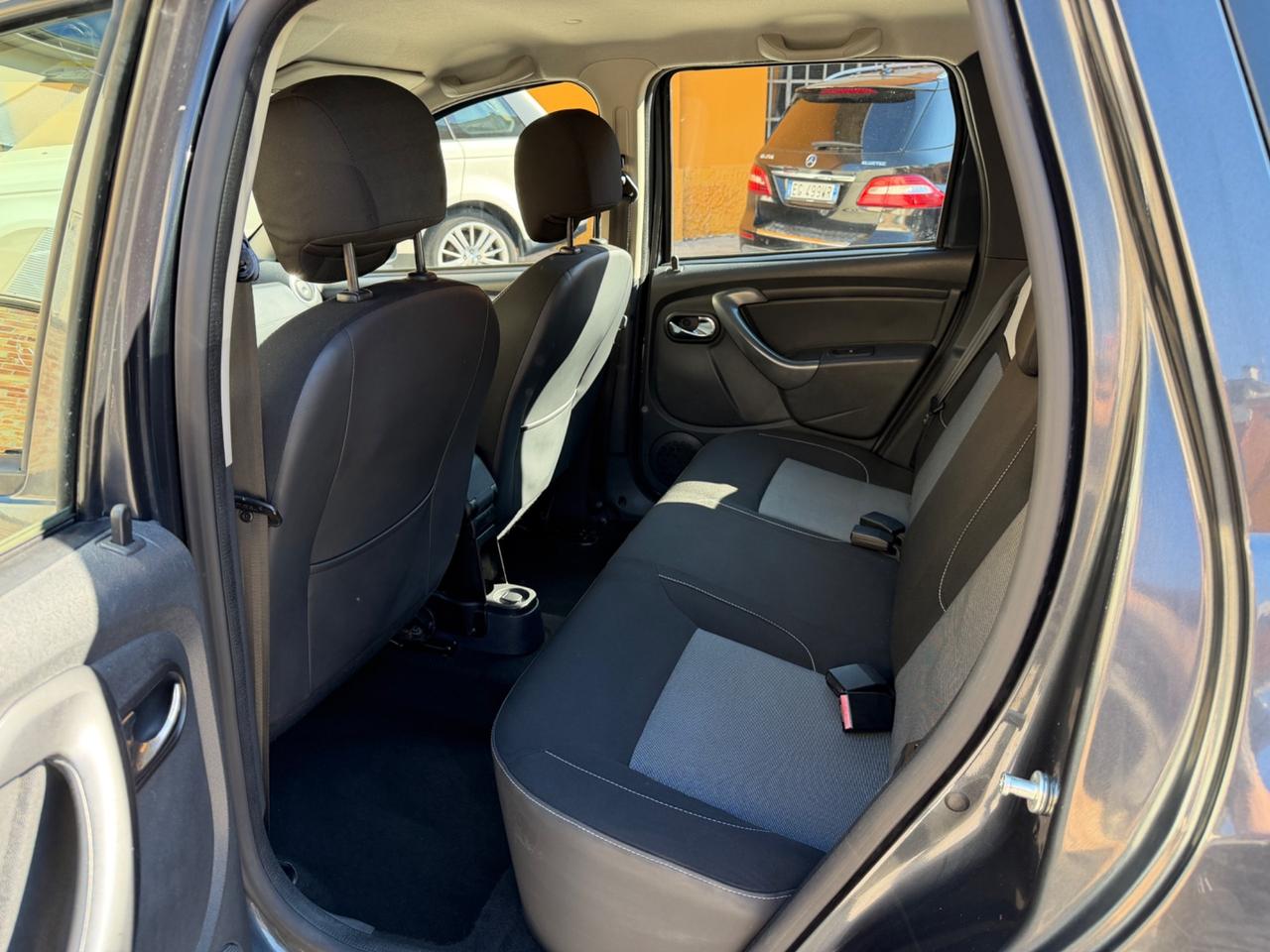 Dacia Duster 1.5 dCi 110CV S&S 4x2 Serie Speciale Lauréate Family