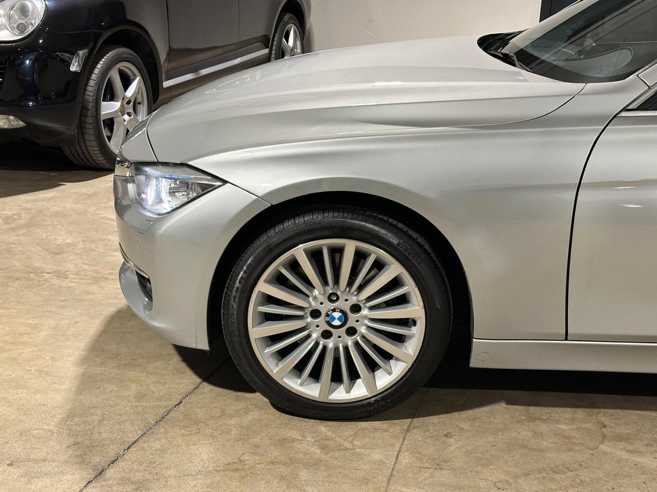 Bmw 330 dA xDrive Touring Luxury - TETTO ADAPTIVE CRUISE