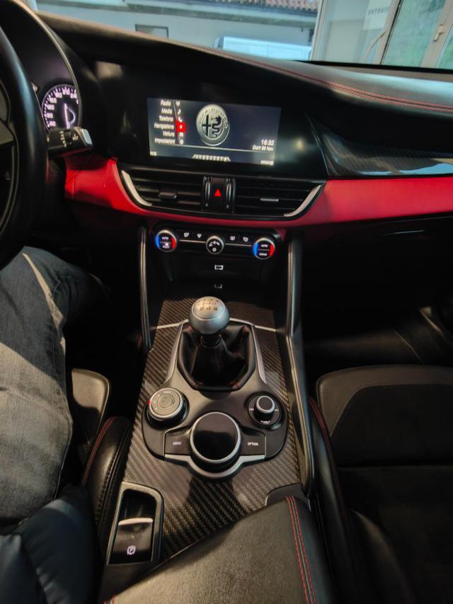 ALFA ROMEO Giulia 2.9 V6 Bi-Turbo Quadrifoglio MAN