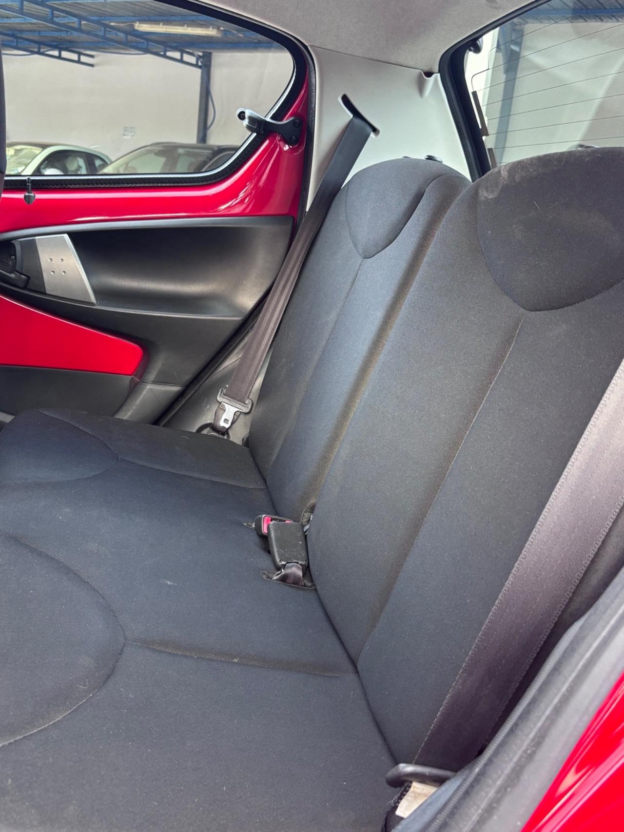 Toyota Aygo 1.0 12V VVT-i 5 porte Active Connect
