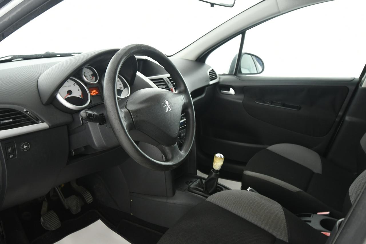 PEUGEOT 207 5p 1.4 8v X-Line eco-Gpl FL X COMMERCIANTI+NEOPATENTATI