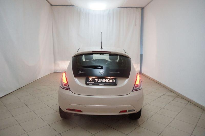 Lancia Ypsilon 1.2 69 CV 5 porte GPL Ecochic Gold