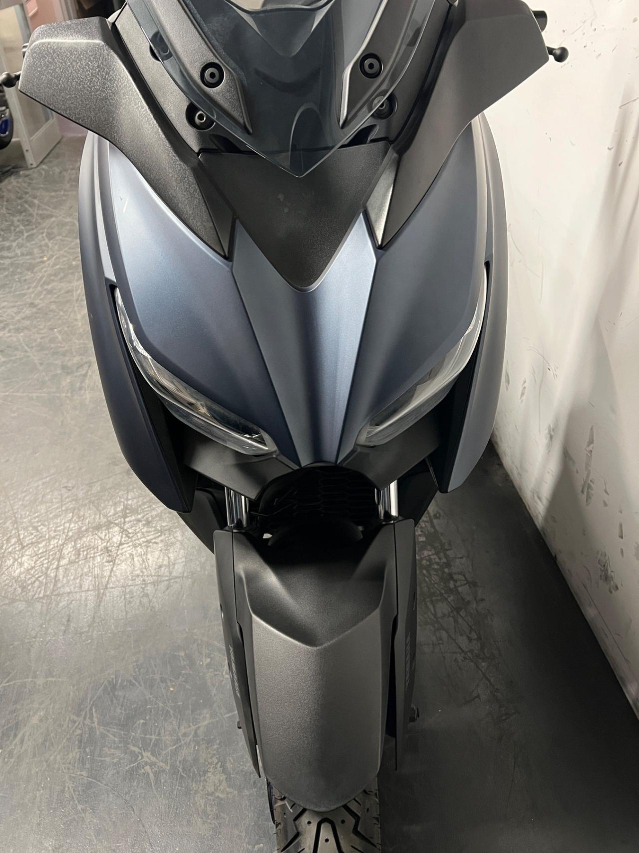 Yamaha X-Max 300