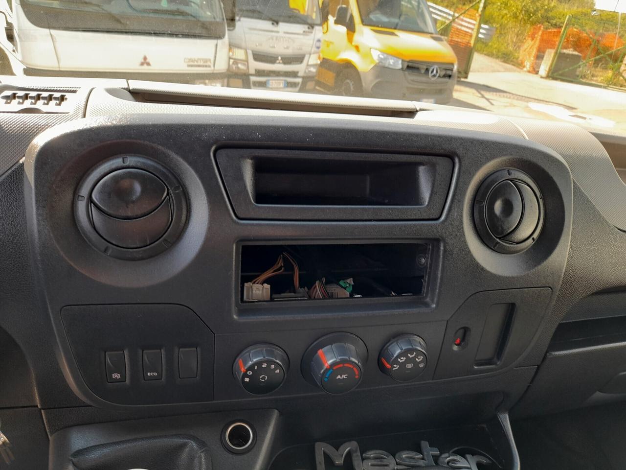 Renault Master T35 2.3 dCi/145 PM- CASSONATO