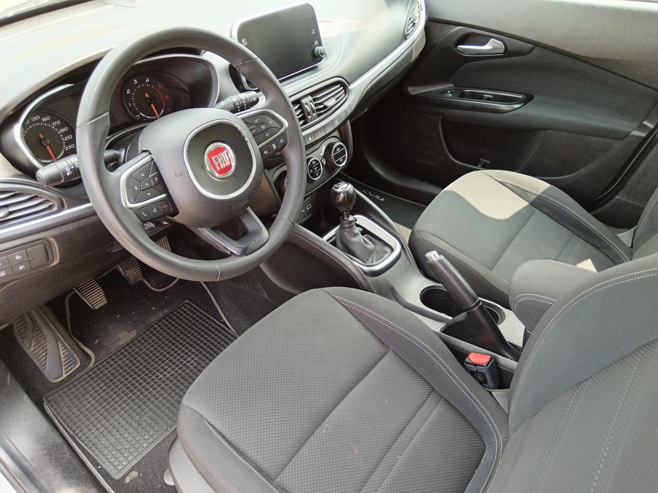 Fiat Tipo 1.6 Mjt S&S SW Lounge