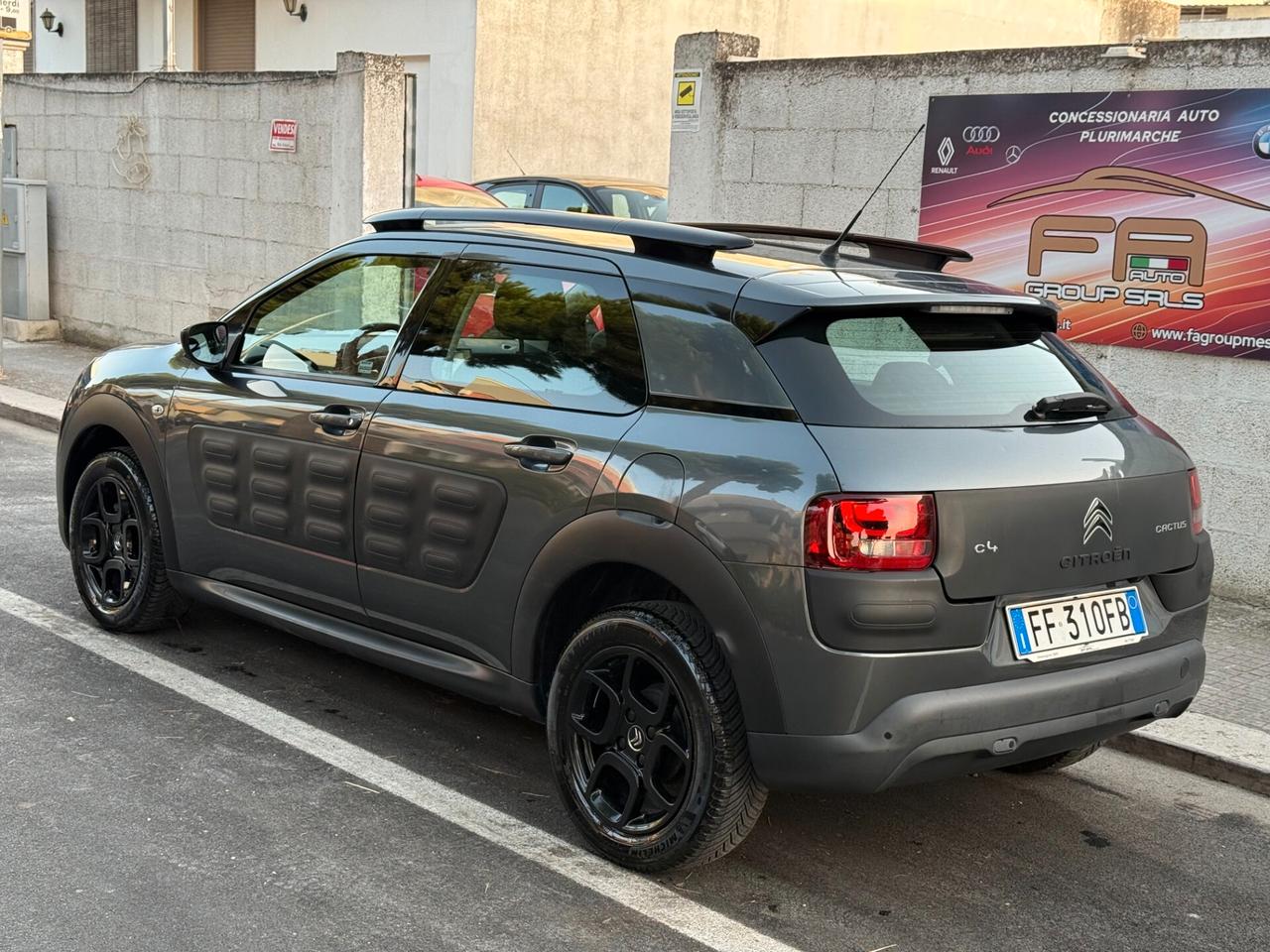 Citroen C4 Cactus 1.2 82CV Shine *CAMERA - 2016