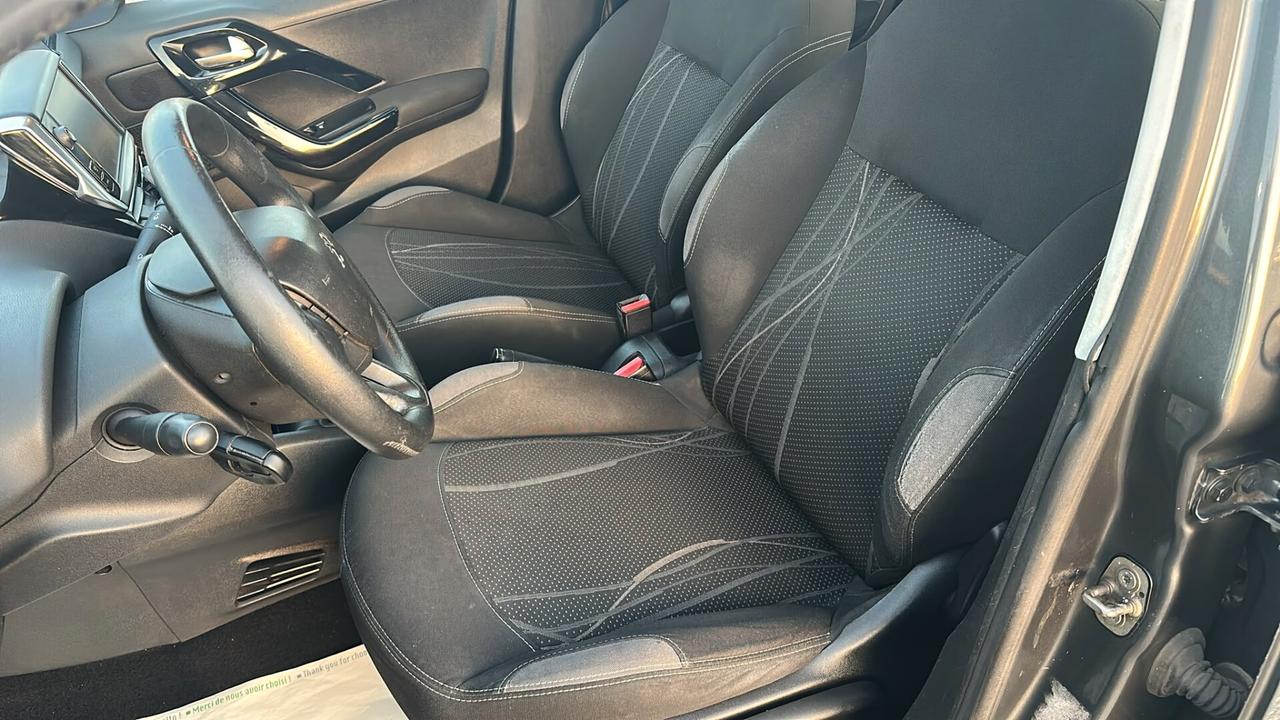 Peugeot 208 1.4 HDi 68 CV 5 porte Allure