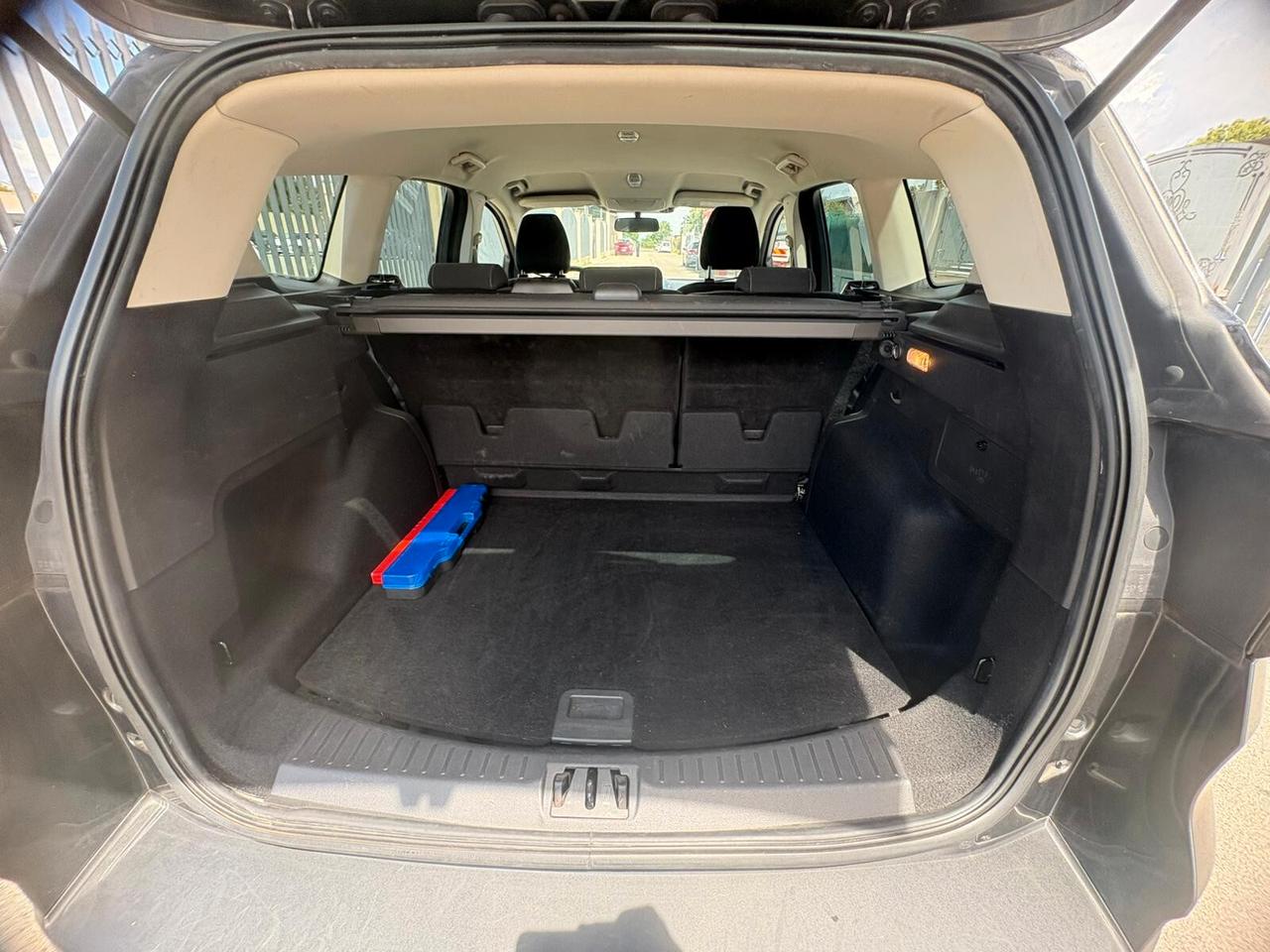 Ford Kuga 2.0 TDCI 120 CV S&S 2WD ST-Line ANNO 2019