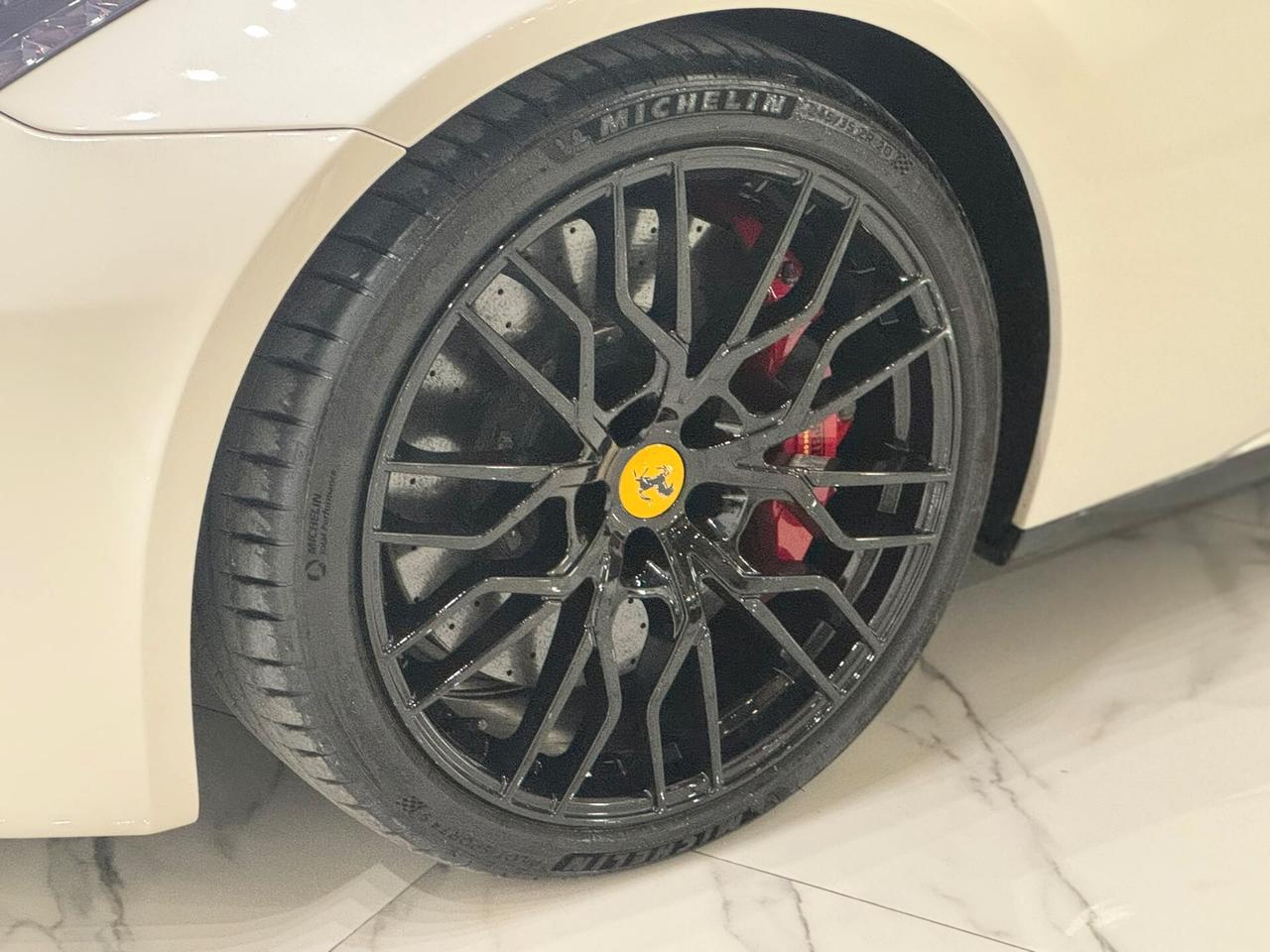 Ferrari FF DCT TAILOR MADE