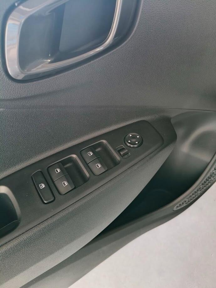 Hyundai i10 1.0 MPI Connectline KM ZERO